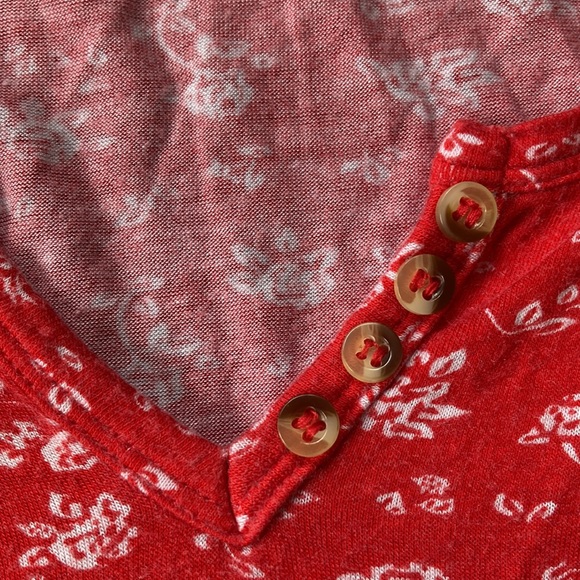 VENUS size medium M red top lace stretchy - Picture 8 of 9